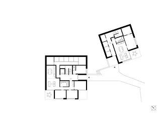 Etage dans la pente du terrain