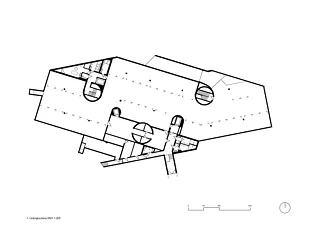 1. Untergeschoss mit Einstellhalle für Motorfahrzeuge und Fahrräder, Sanitärräumen und Massageraum. Die Personalgarderobe liegt direkt neben der Velogarage.