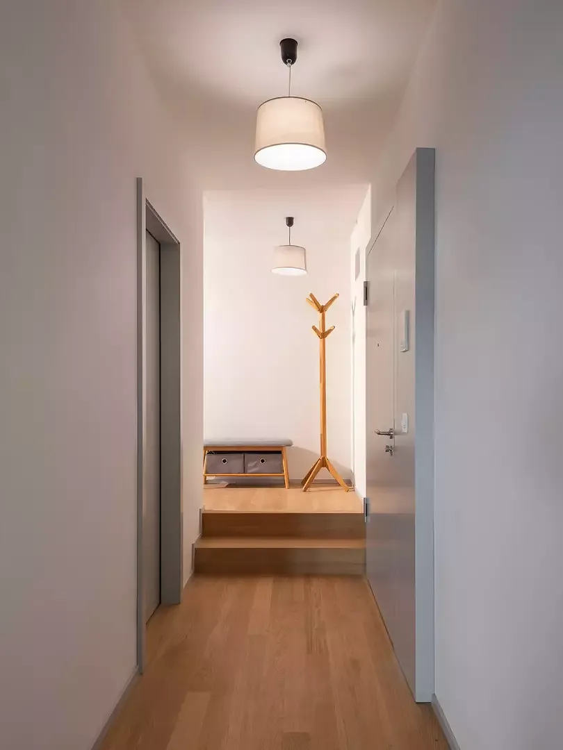 hauteurs libres entre le séjour et la chambre à coucher