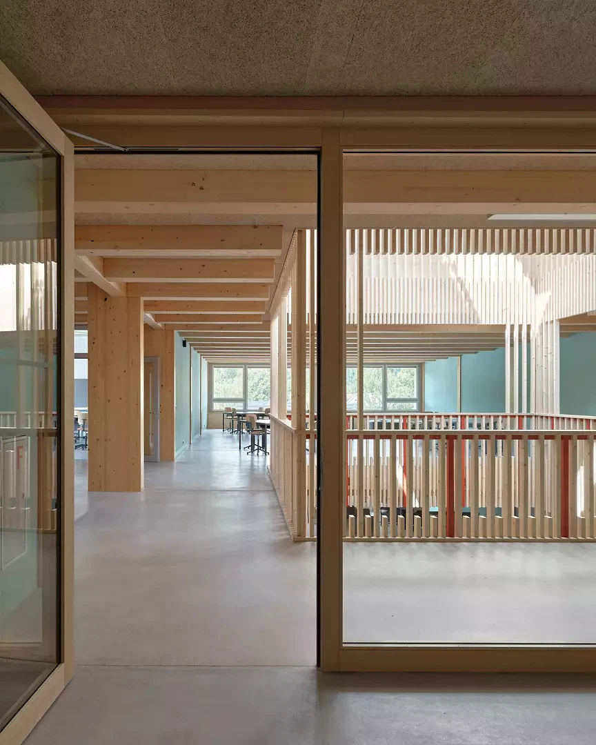 Blick von Treppenhaus in Lichthof