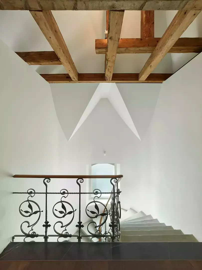 Hall appartement attique