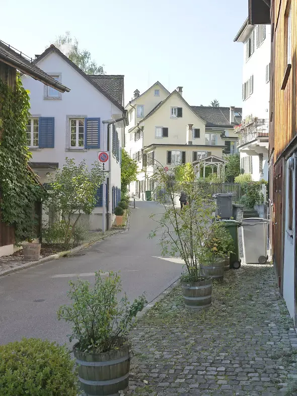 Stadträumliche Referenz an der Haumesserstrasse in Wollishofen