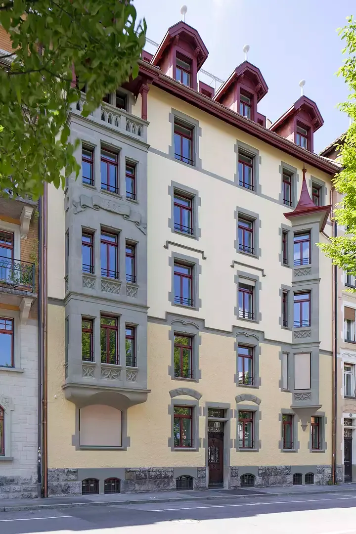 Façade còté rue