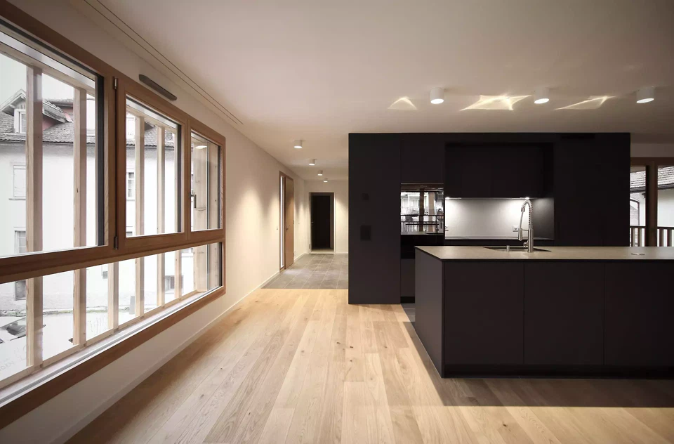 Offener Wohn- und Kochbereich