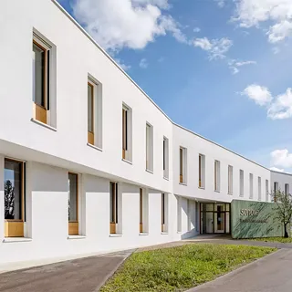 Bâtiment d'entreprise zéro énergie Sonova Communications