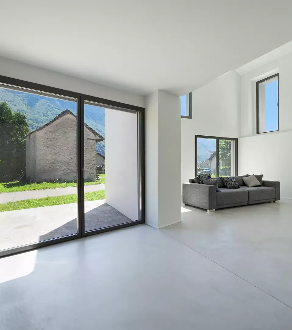 Innenraum Wohnzimmer und Terrasse