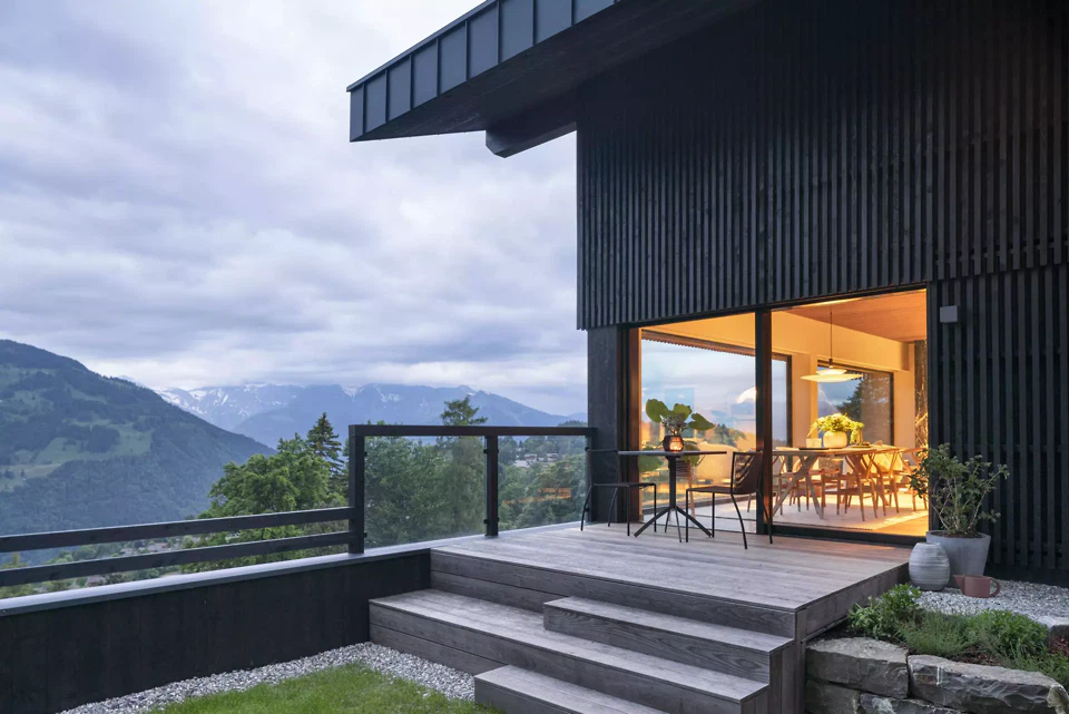 Abendstimmung – Licht als prägendes Element der Raumwirkung