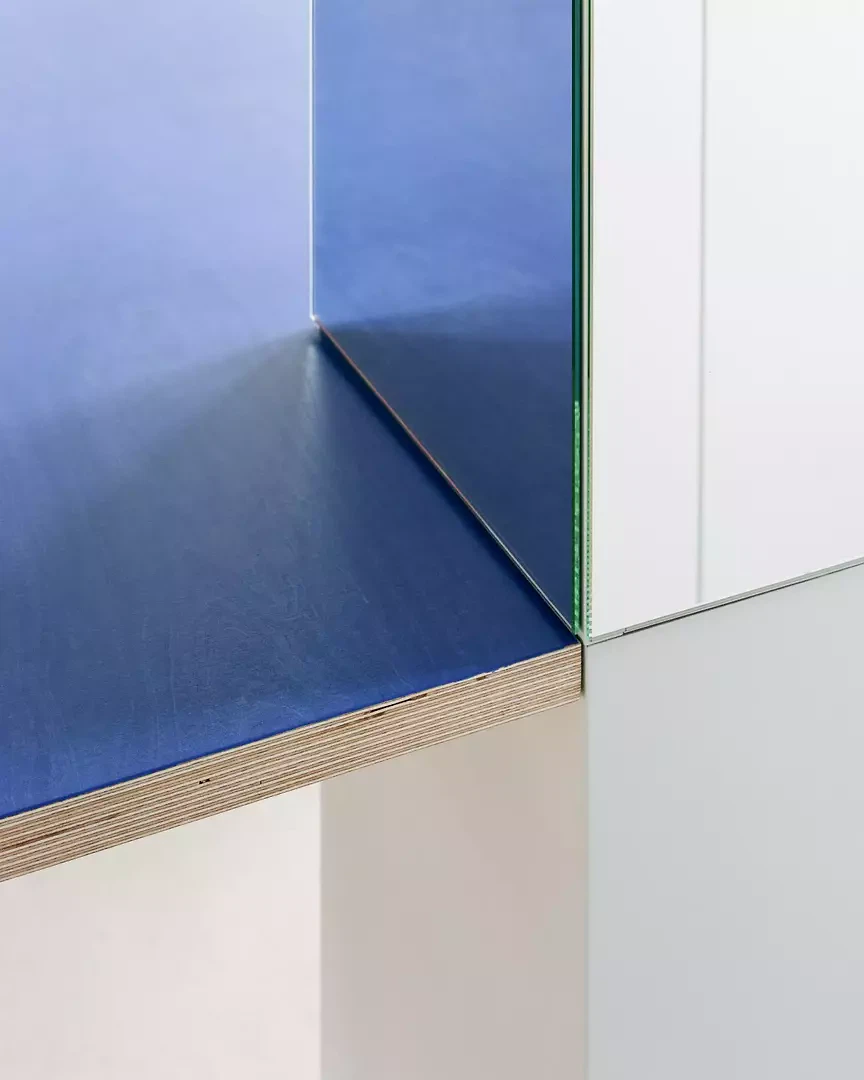 Detail Spiegelstütze