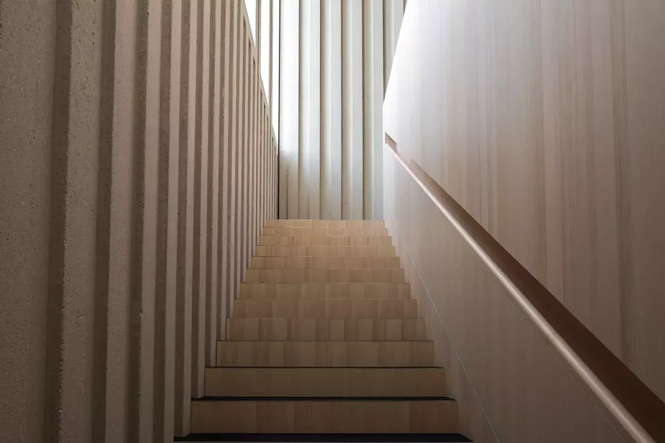 Treppe zur Empore
