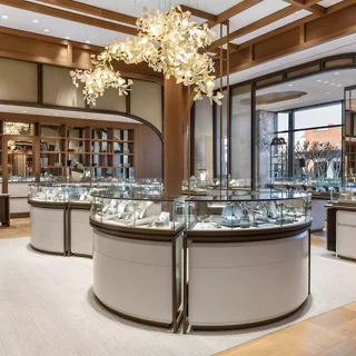 Thomas Markle Jewelers – Luxury Retail Experience