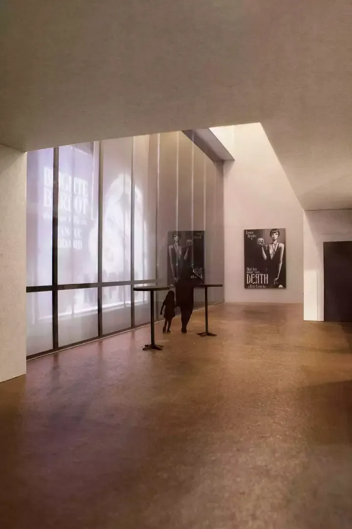 Pausenraum Kino Nacht, Modellfoto