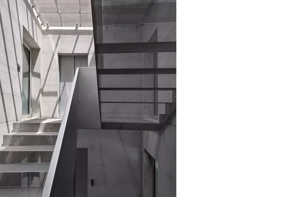 immeuble ronquos 35 escalier