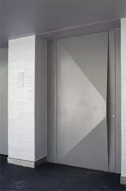 Détail porte extérieure annexe