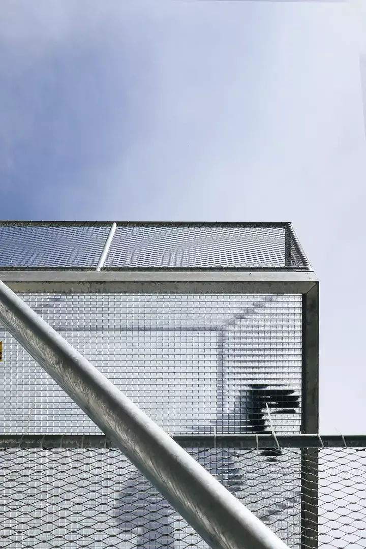 Structure