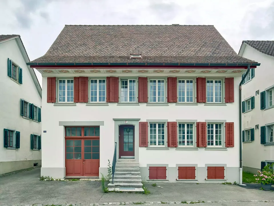 Strassenfassade