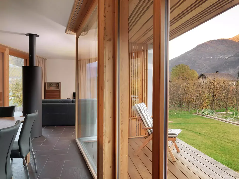 Wohnzimmer und Terrasse im erdgeschoss