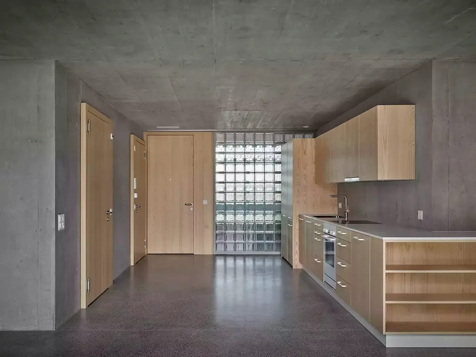 Liaison visuelle cuisine/couloir
