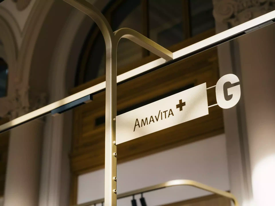 Apotheke: Detail Signaletik