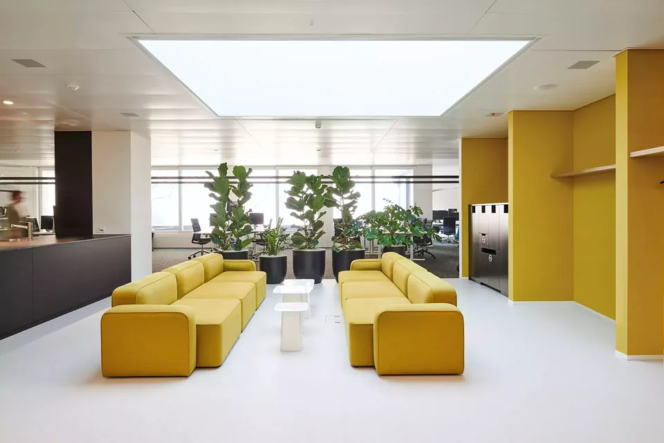 Begegnungszone mit offener Lounge