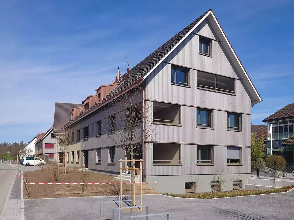 Haus D von Ecke Station/Waldaustr.