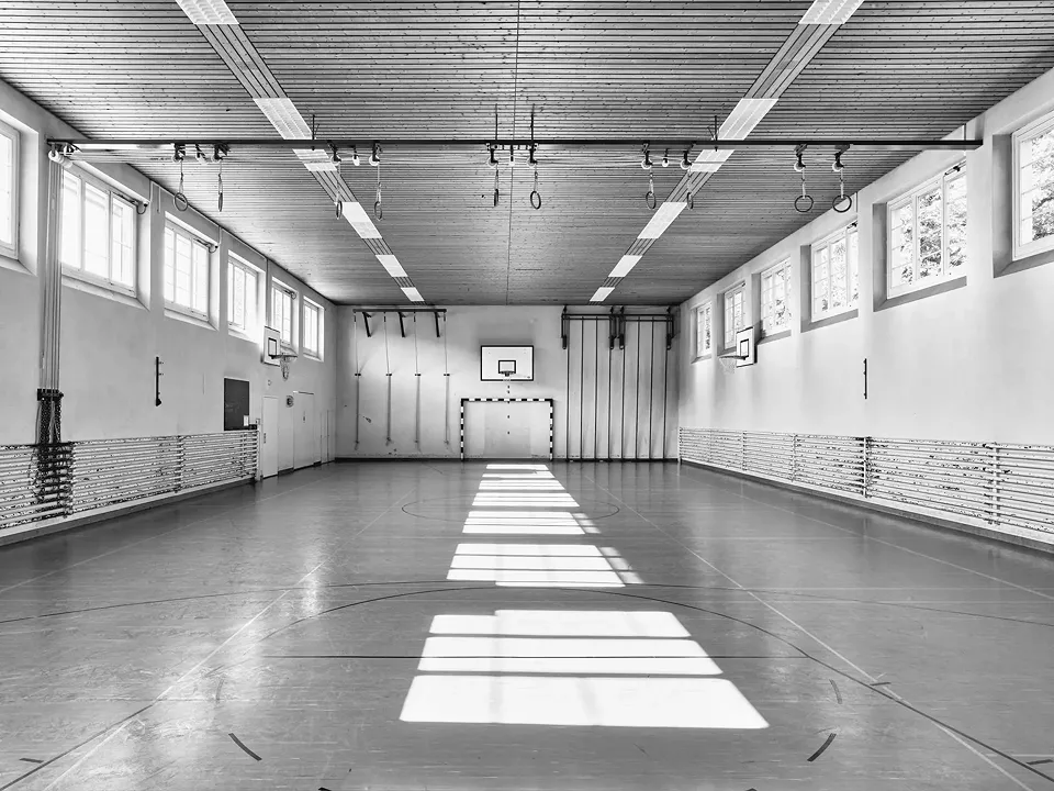 Salle de gymnastique avant travaux