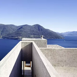 Neubau Betonhaus in Brissago