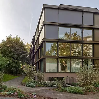 Transformation d'un immeuble d'habitation à la Hegibachstrasse