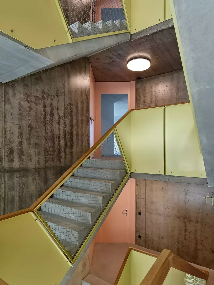 Das Treppenhaus in den oberen Geschossen.