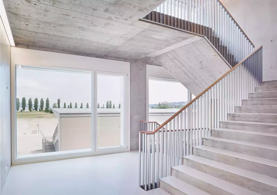 Escalier latéral