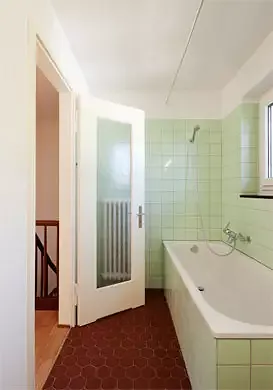 Das vergrösserte und sanierte Bad