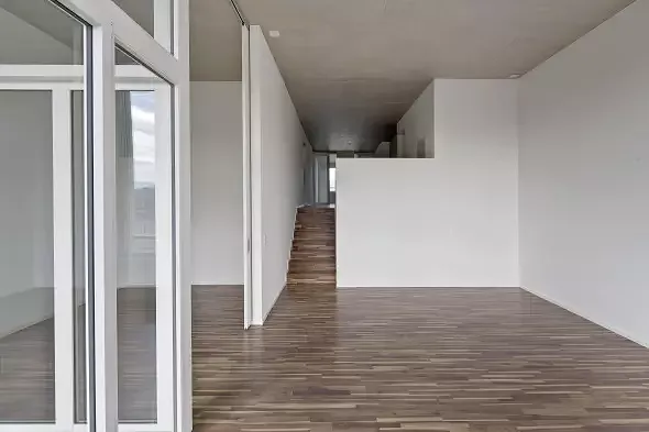 Wohnung mit überhohen Räumen