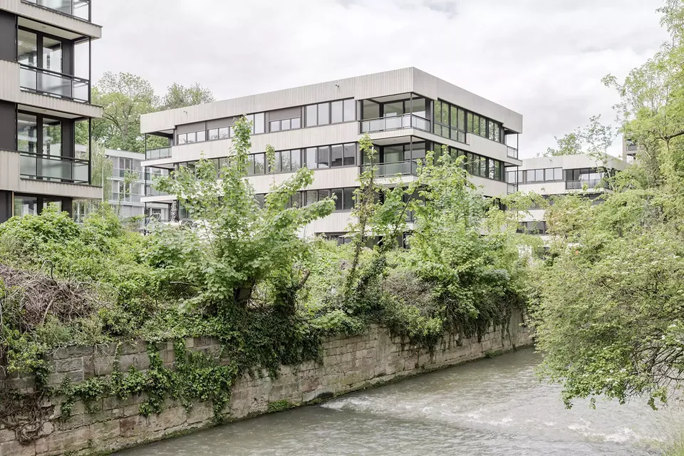 Wohnen am Teich