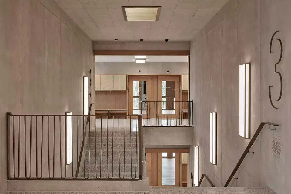 Treppenaufgang Schule