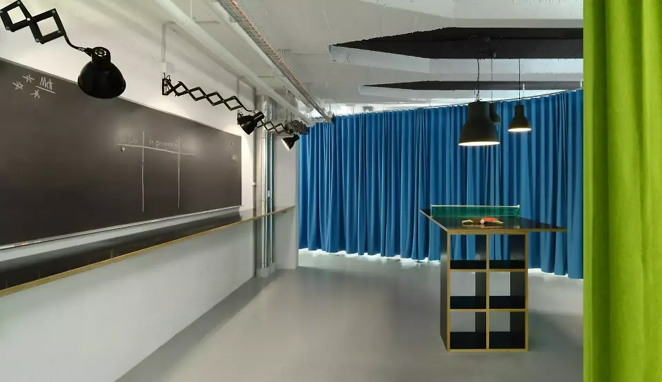 BISTRO 1