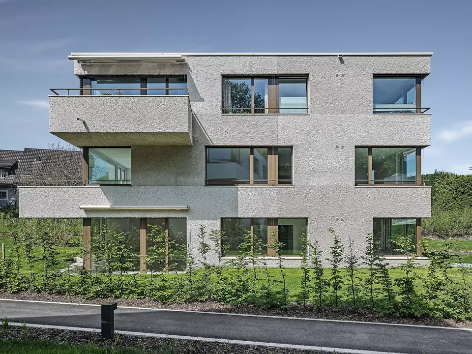 Frontalansicht Gebäude