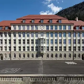 Rénovation Oberstufenschulhaus Quader
