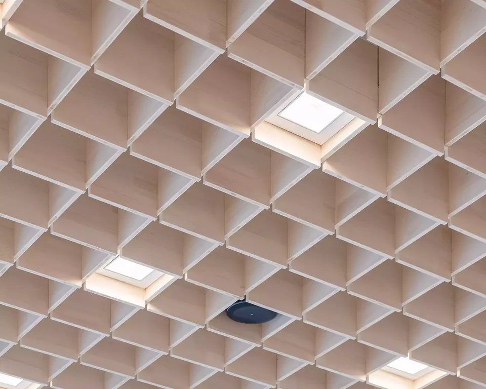 Multifunktionsfläche, Detail Decke, Laborgebäude