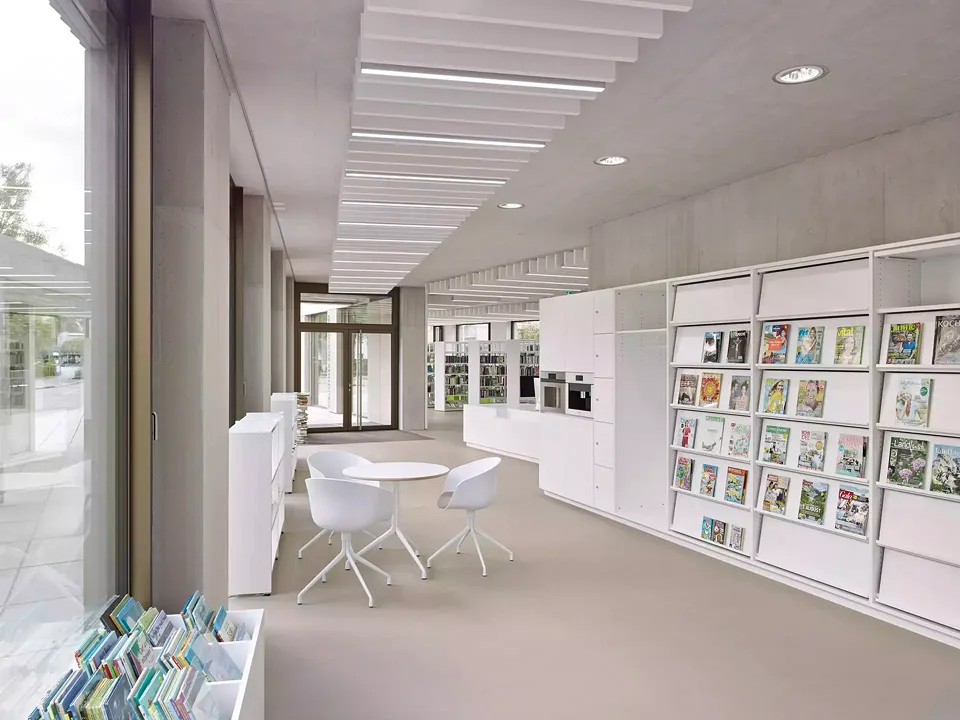 Aufenthaltsbereich Bibliothek