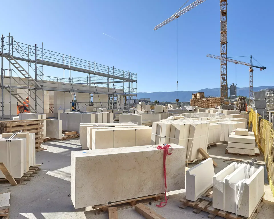Steine auf der Baustelle