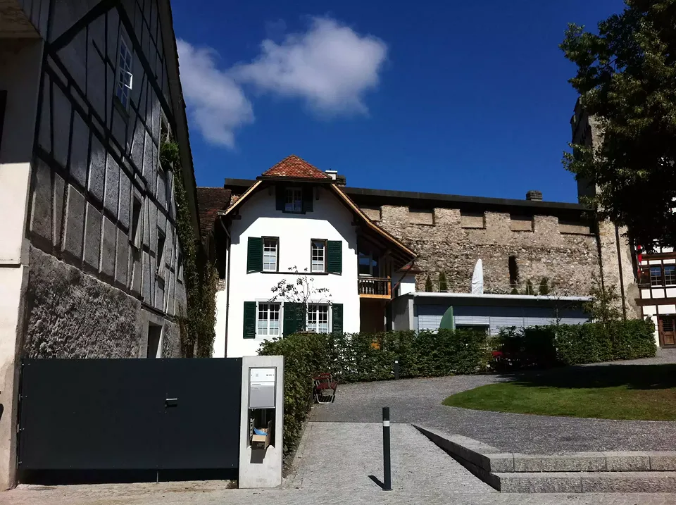AUSSENANSICHT GESAMT