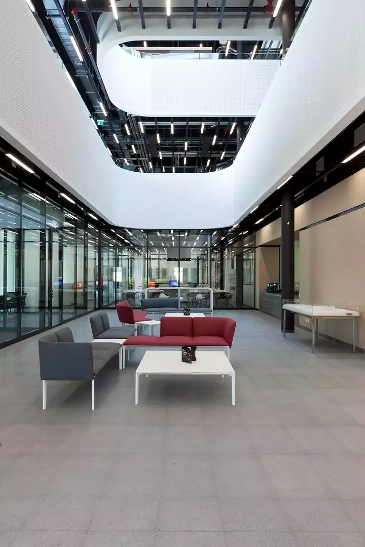 Eingang Atrium