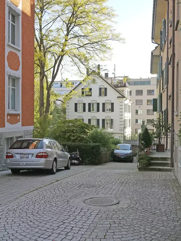 Stadträumliche Referenz an der Haumesserstrasse in Wollishofen