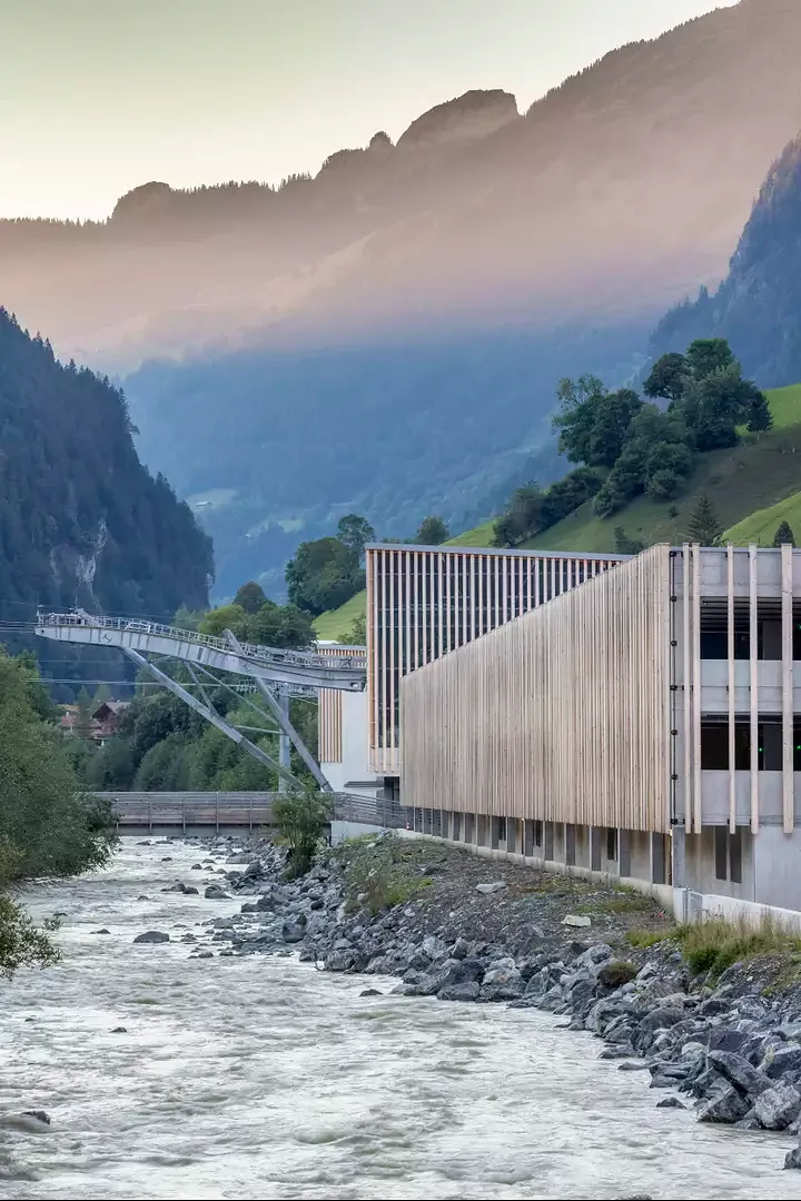 V-Bahn Terminal Grindelwald, Einfahrtsgebäude