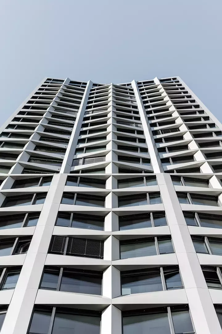 Limmat Tower, extérieur, vue prise de près
