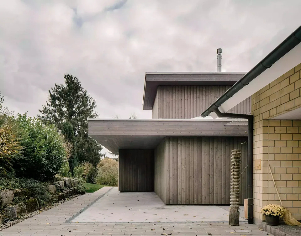 Accès avec carport