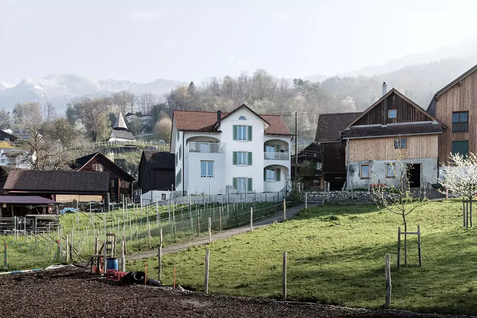 Blick mit Umgebung des Dorfkerns