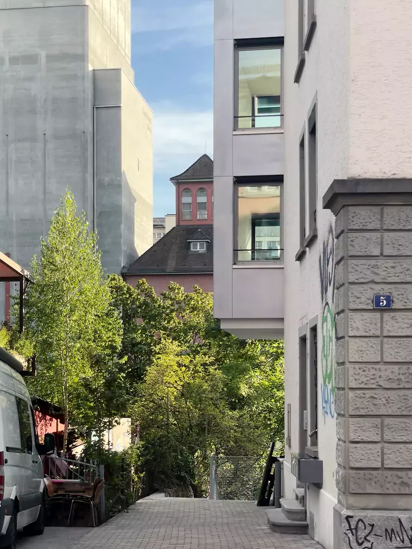 Mehrfamilienhaus an der Limmat II – Blick von der Hönggerstrasse