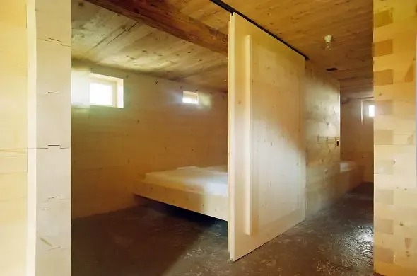 Chambre étage étable