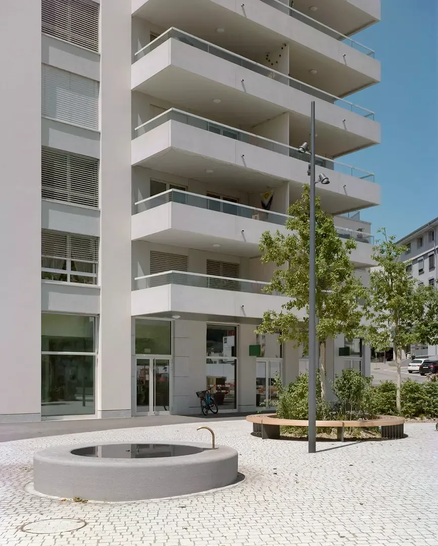 Platz und Brunnen