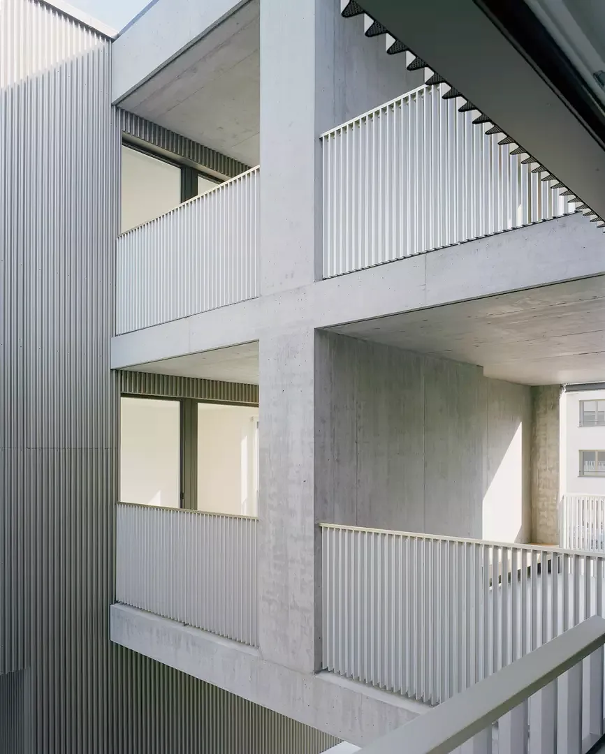 Lichthof_und_Balkone